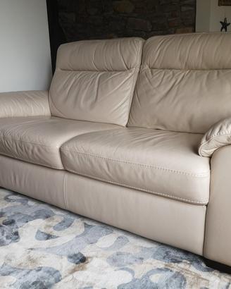 divani e divani by Natuzzi pelle