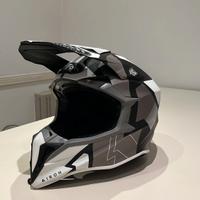 casco da motocross 