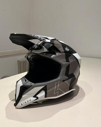 casco da motocross 