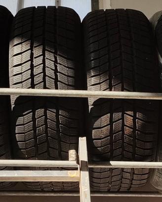 Set da 4 pneumatici Marca Tyfoon 225/55 R17 V XL