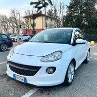 Opel Adam 11/2015