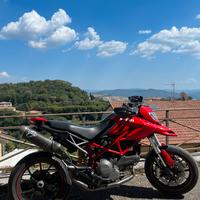 Ducati hypermotard 796