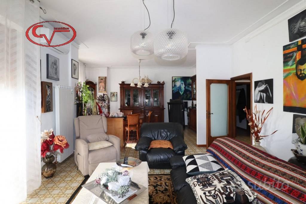 Appartamento di 149 m² con 4 locali e box auto dop - Vista 4