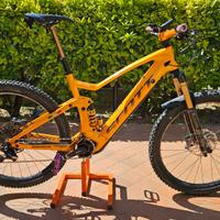 Scott tuned 900 ebike taglia L