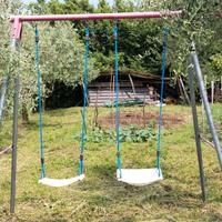 Struttura per due altalee