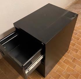 CASSETTIERA METALLO - SEDIE SALA ASPETTO