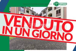 BILOCALE IN CONTESTO RECENTE CON BOX