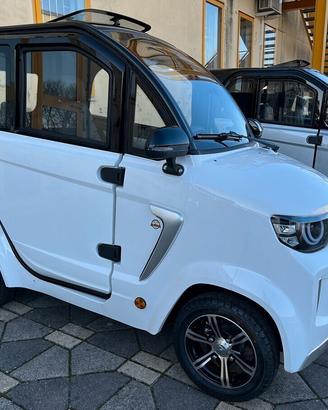 New DELTA1 cabinato per anziani/disabili minicar m