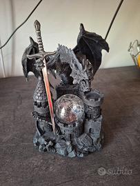 lampada Drago con taglia carte