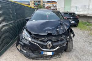 Renault Captur 1.5dci 90cv SINISTRATO 2019