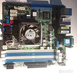 Scheda Madre ASRock C3758D4I-4L Mini-ITX