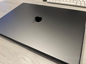 MacBook Pro M2 16gb 1TB pari al nuovo