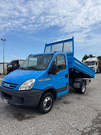 Iveco Daily 35C10 ribaltabile trilaterale