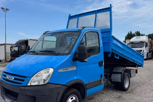 Iveco Daily 35C10 ribaltabile trilaterale