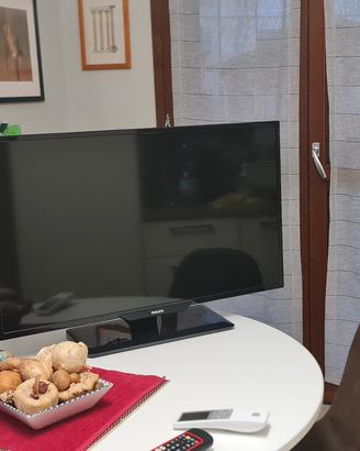 TV Philips HDMI  32 pollici