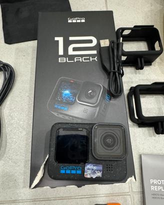 Go Pro Hero 12 Black super accessoriata