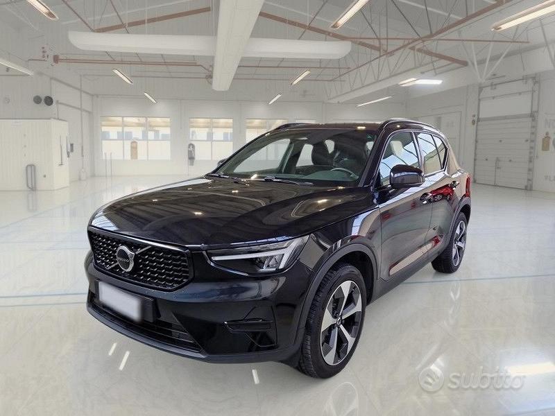 Volvo XC40 (2017-->)