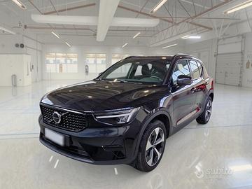 VOLVO XC40 B3 AUTOMATICO ULTIMATE DARK SUV