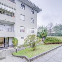 SAMARATE - QUADRILOCALE CON BOX E CANTINA