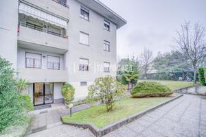 SAMARATE - QUADRILOCALE CON BOX E CANTINA