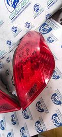 PEUGEOT 308 BERLINA 2008 STOP POSTERIORE DX