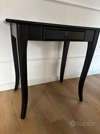 ikea  piccola scrivania