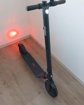 Monopattino elettrico Segway Ninebot E25E