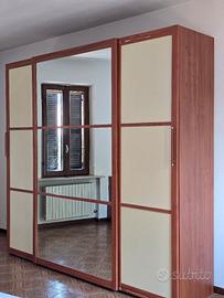 Armadio matrimoniale 4 ante scorrevoli con specchi