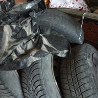 Cerchioni con gomme invernali