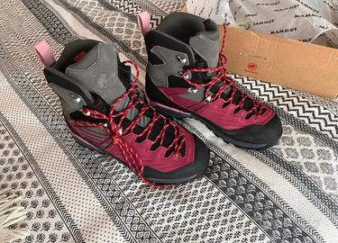 Scarponi arrampicata