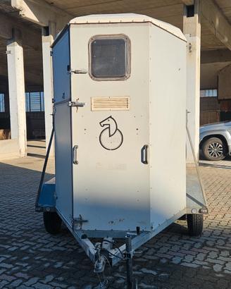 Trailer per trasporto cavalli