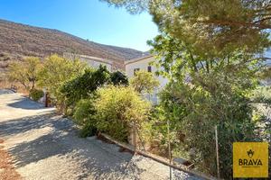 Villa unifamiliare con terreni a Custonaci