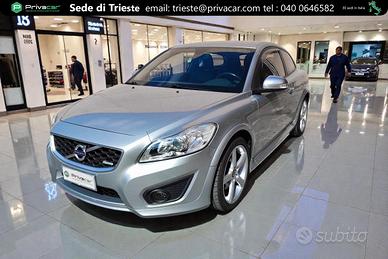 VOLVO C30 D3 R-design