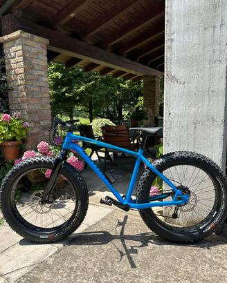 SPECIALIZED FAT BIKE