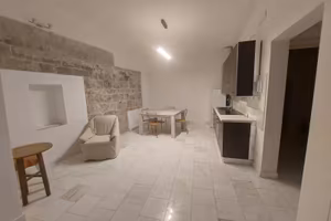 Bilocale appena ristrutturato
