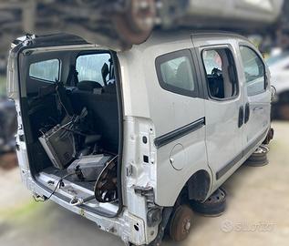 RICAMBI USATI AUTO FIAT Qubo 1Â° Serie 199A2000 Di