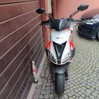 Scooter Aprilia SR 50