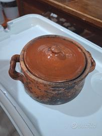 tegame di coccio antico