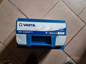 batteria per auto VARTA 
