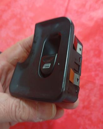 pulsantiera anteriore dx alfa 147