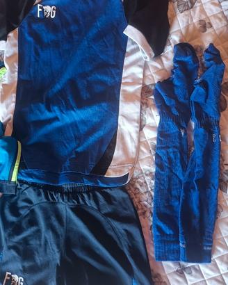 Abbigliamento completo da calcio
