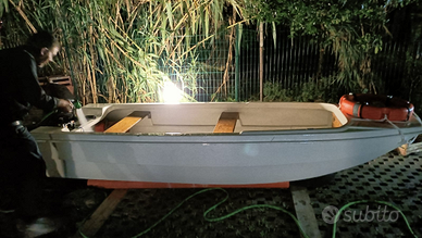 Barca a motore mt. 3.70