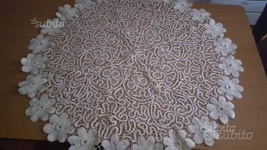 Centrotavola originale Pizzo di Cantù