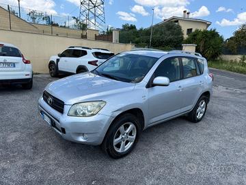 Toyota RAV 4 RAV4 2.2 D-4D 136 CV Sol