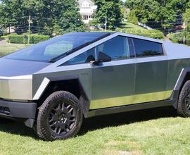 TESLA Altro modello - 2024