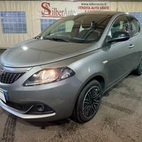 Lancia Ypsilon 1.0 firefly hybrid Gold s&s 70cv