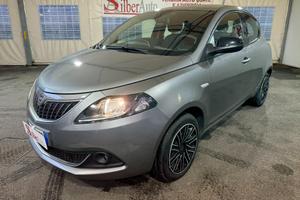 Lancia Ypsilon 1.0 firefly hybrid Gold s&s 70cv