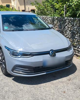 Golf VIII 2.0 TDI 150 CV Automatica 