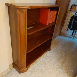 Libreria in legno stile classico