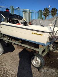 Barca StarCraft trimarano modello boston whaler